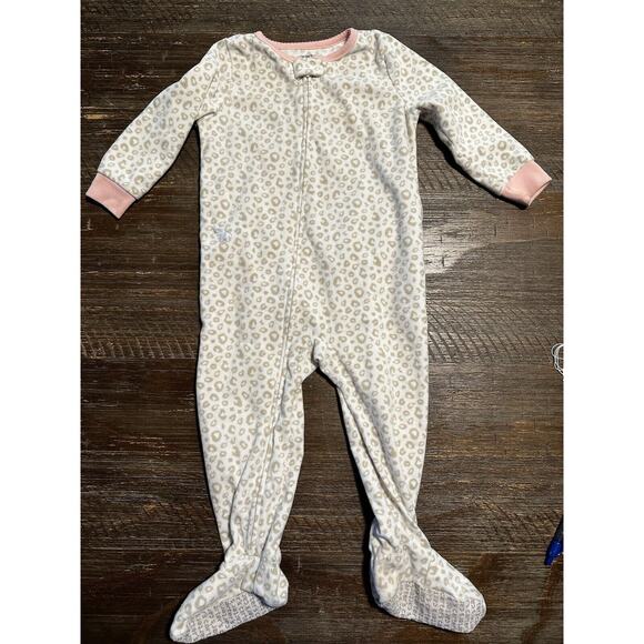 Carter’s Footie PJs Size 2T - Picture 1 of 3